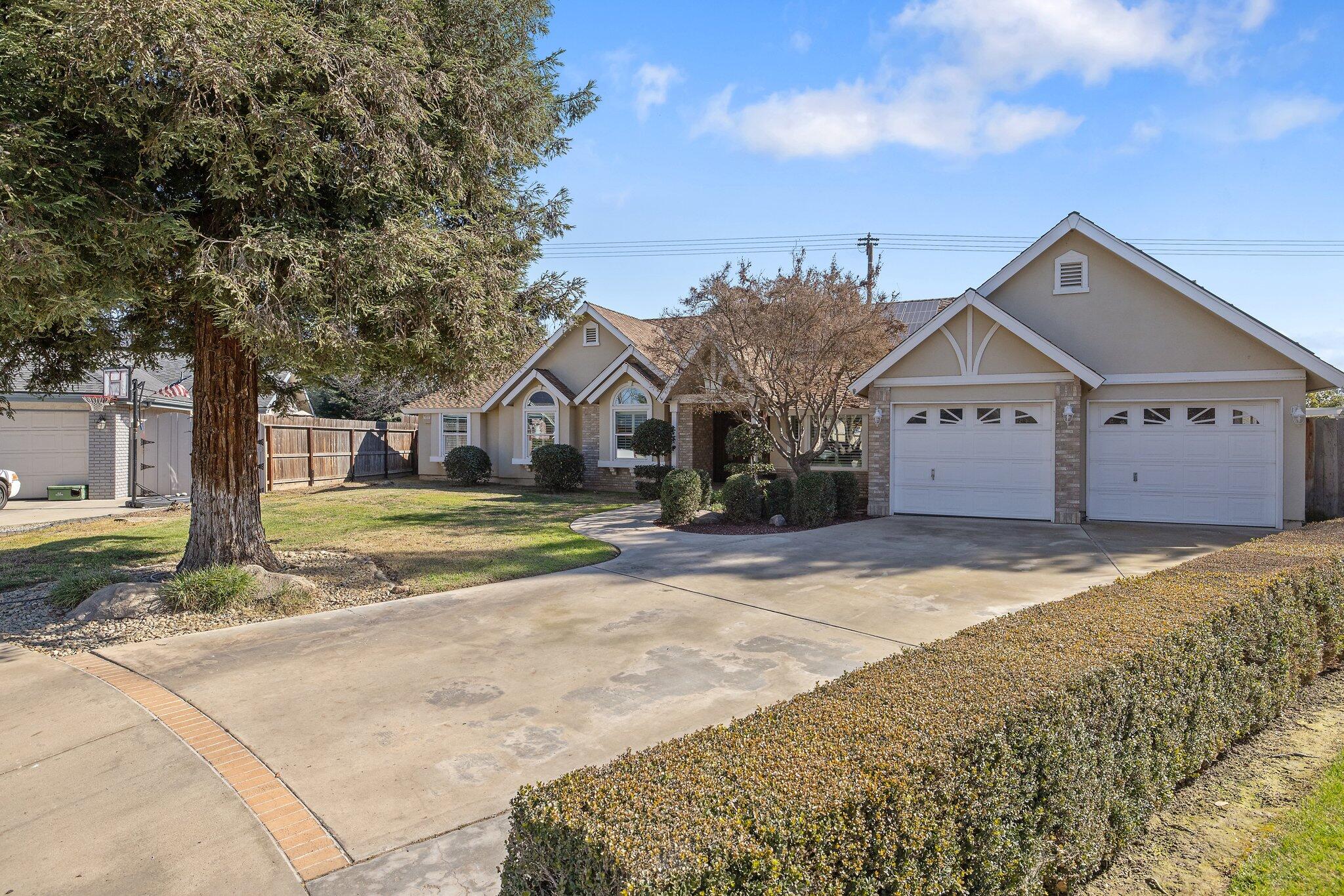 Visalia, California 93277, United States, 3 Bedrooms Bedrooms, ,3 BathroomsBathrooms,Residential,Pending,7521