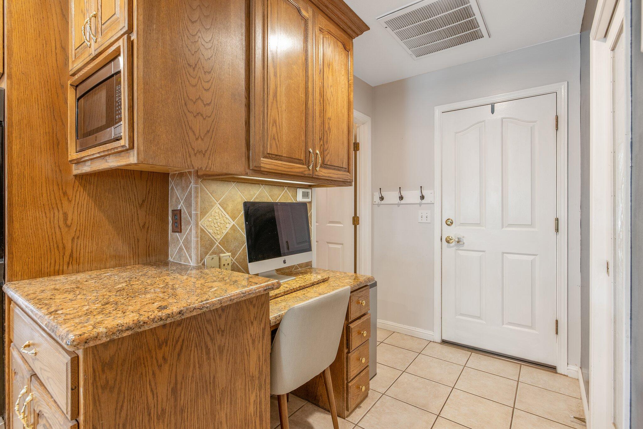 Visalia, California 93277, United States, 3 Bedrooms Bedrooms, ,3 BathroomsBathrooms,Residential,Pending,7521