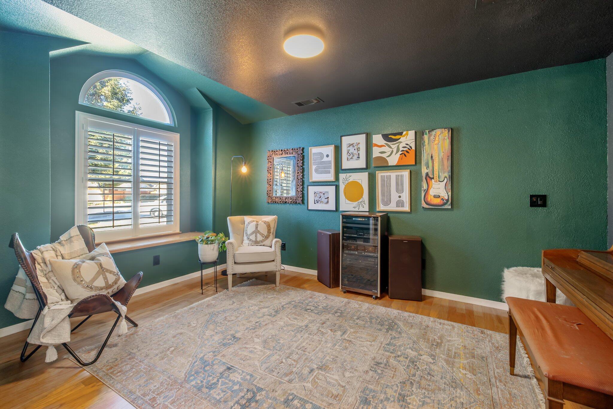 Visalia, California 93277, United States, 3 Bedrooms Bedrooms, ,3 BathroomsBathrooms,Residential,Pending,7521