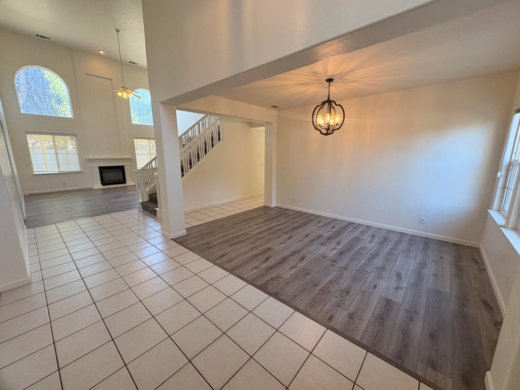 Photo of 5408 W Perez Avenue, Visalia, CA 93291 (MLS # 242387)