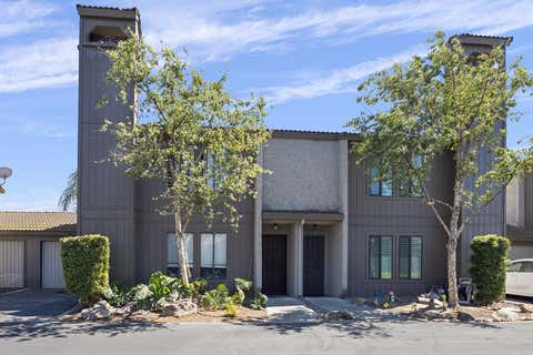 Photo of 867 Greenfield Avenue, Hanford, CA 93230 (MLS # 242317)