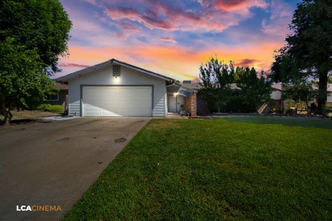 Photo of 3004 W Evergreen Avenue, Visalia, CA 93277 (MLS # 243360)