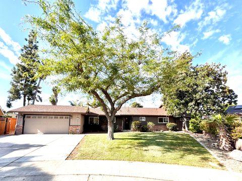 Photo of 3841 W Cherry Avenue, Visalia, CA 93277 (MLS # 241004)