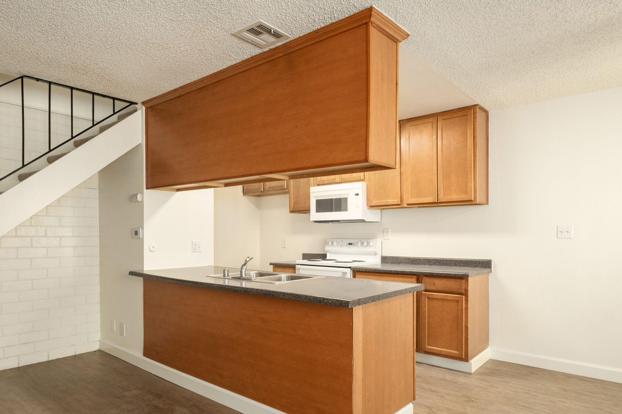 Clovis, California 93612, United States, 2 Bedrooms Bedrooms, ,1 BathroomBathrooms,Residential,Active,155041