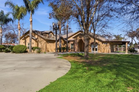 Photo of 12524 Ave 320, Visalia, CA 93291 (MLS # 239788)
