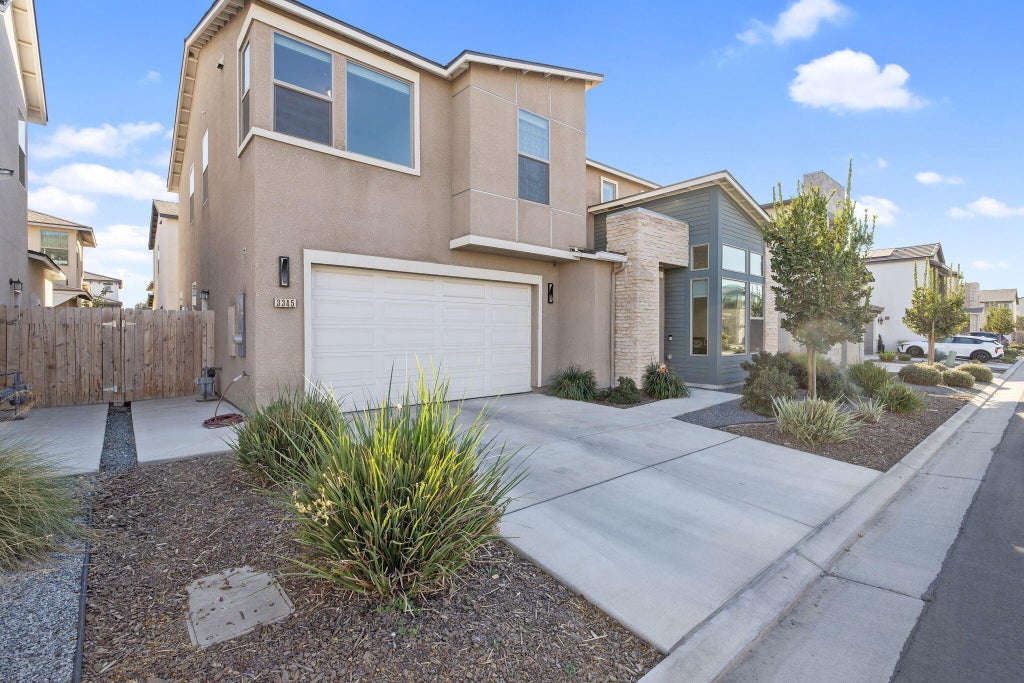 Photo of 3345 W Florence Avenue, Visalia, CA 93277 (MLS # 244570)