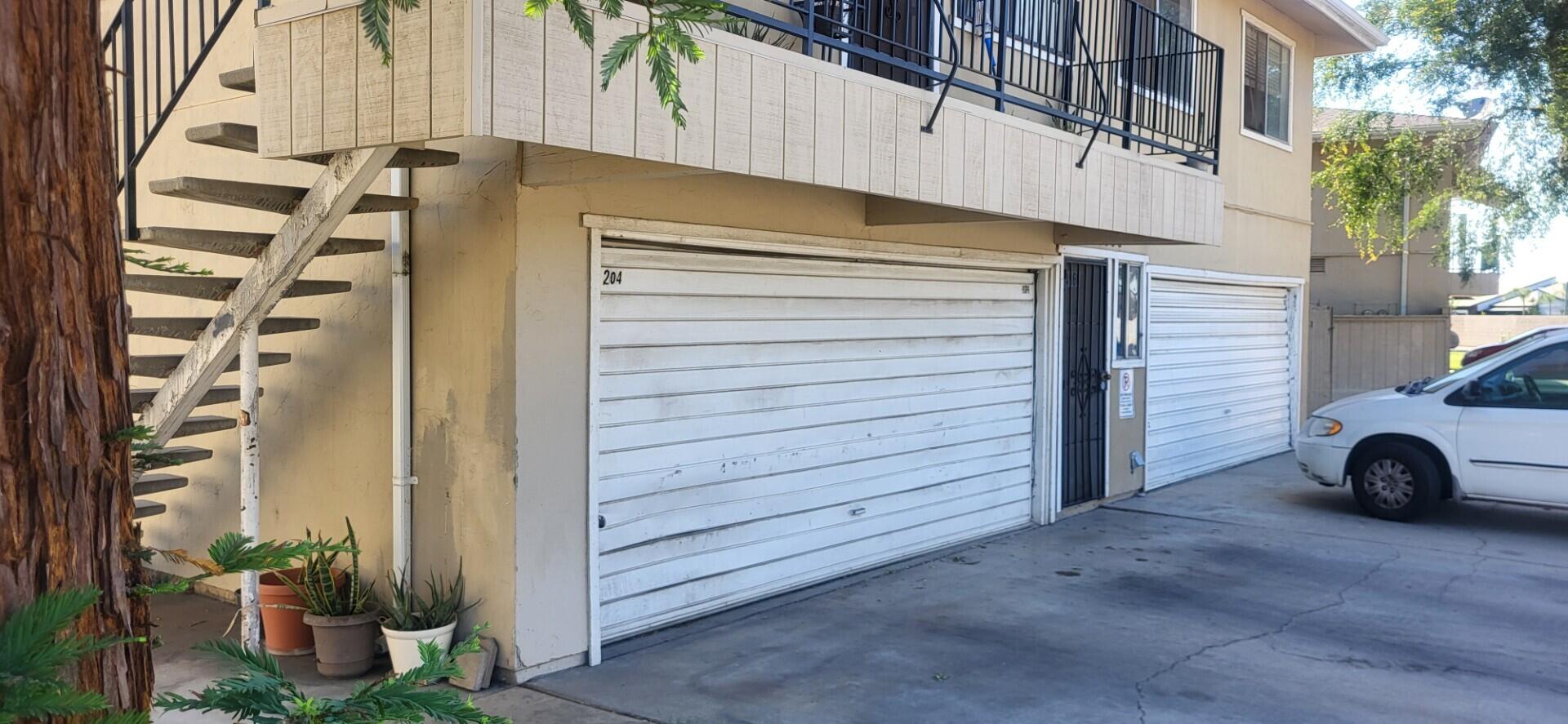 Fresno, California 93705, United States, 2 Bedrooms Bedrooms, ,1 BathroomBathrooms,Residential,Active,136255