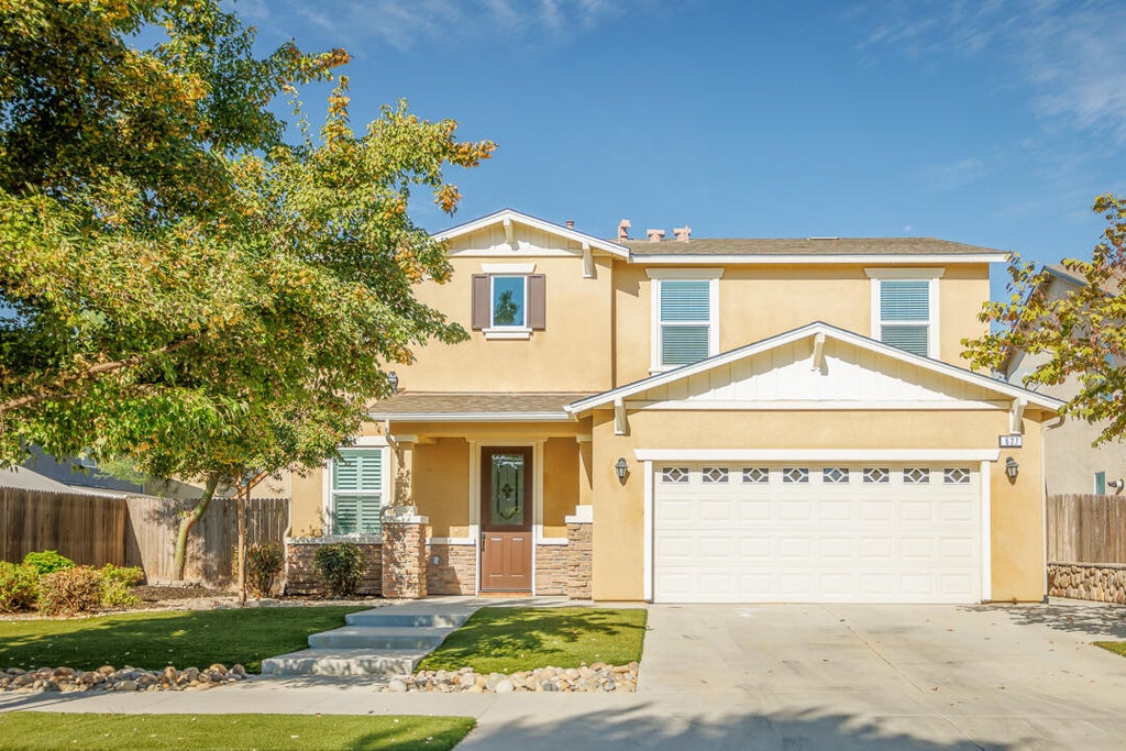 Photo of 627 S Elverta Street, Visalia, CA 93292 (MLS # 243584)