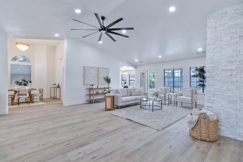 Photo of 3711 W Victor Avenue, Visalia, CA 93277 (MLS # 241406)