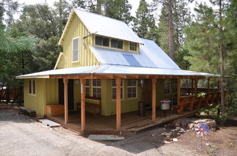 Photo of 662 Trails End, Springville, CA 93265 (MLS # 241342)