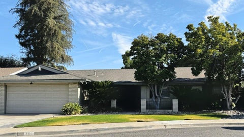Photo of 461 Ruma Rancho Court, Porterville, CA 93257 (MLS # 243548)