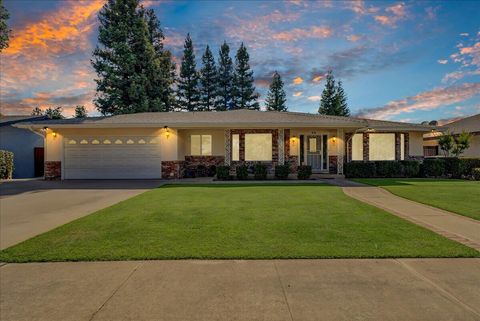 Photo of 45 Lyon Avenue, Sanger, CA 93657 (MLS # 239942)