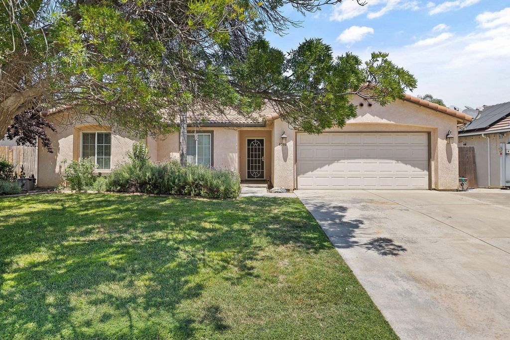 Photo of 4036 E Harvard Avenue, Visalia, CA 93292 (MLS # 241613)