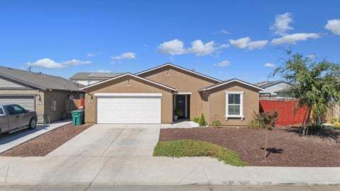 Photo of 562 W Greenwood Avenue, Woodlake, CA 93286 (MLS # 244505)