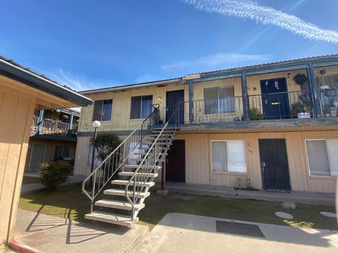 Photo of 657 W Parlier Avenue 114 #114, Reedley, CA 93654 (MLS # 238985)