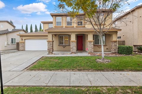 Photo of 4112 W Clinton Court, Visalia, CA 93291 (MLS # 237469)