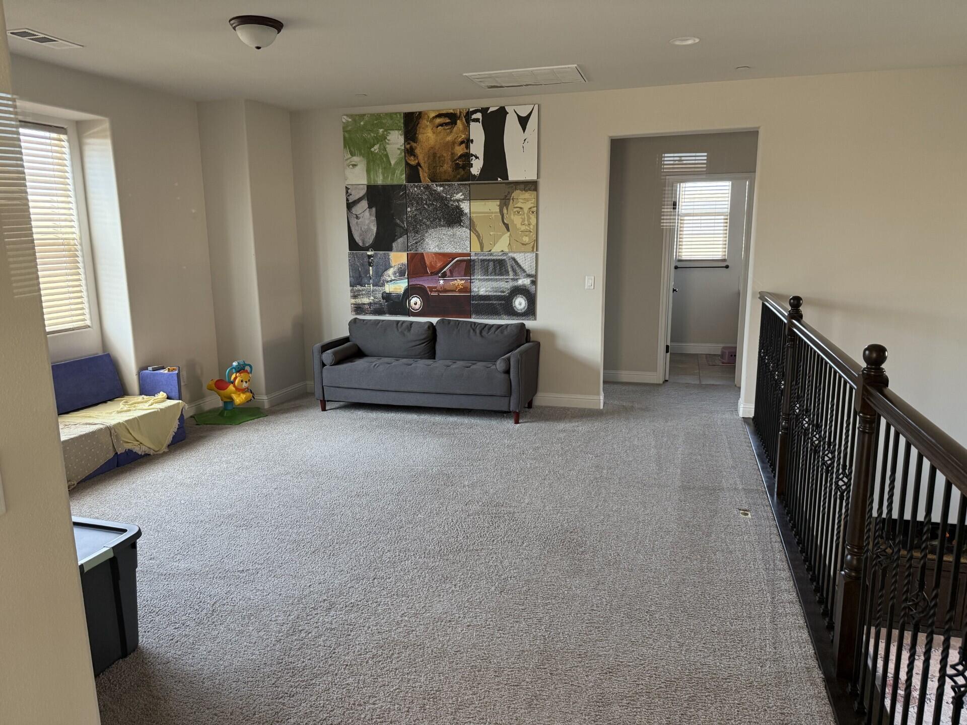 Clovis, California 93619, United States, 4 Bedrooms Bedrooms, ,3 BathroomsBathrooms,Residential,Pending,107622