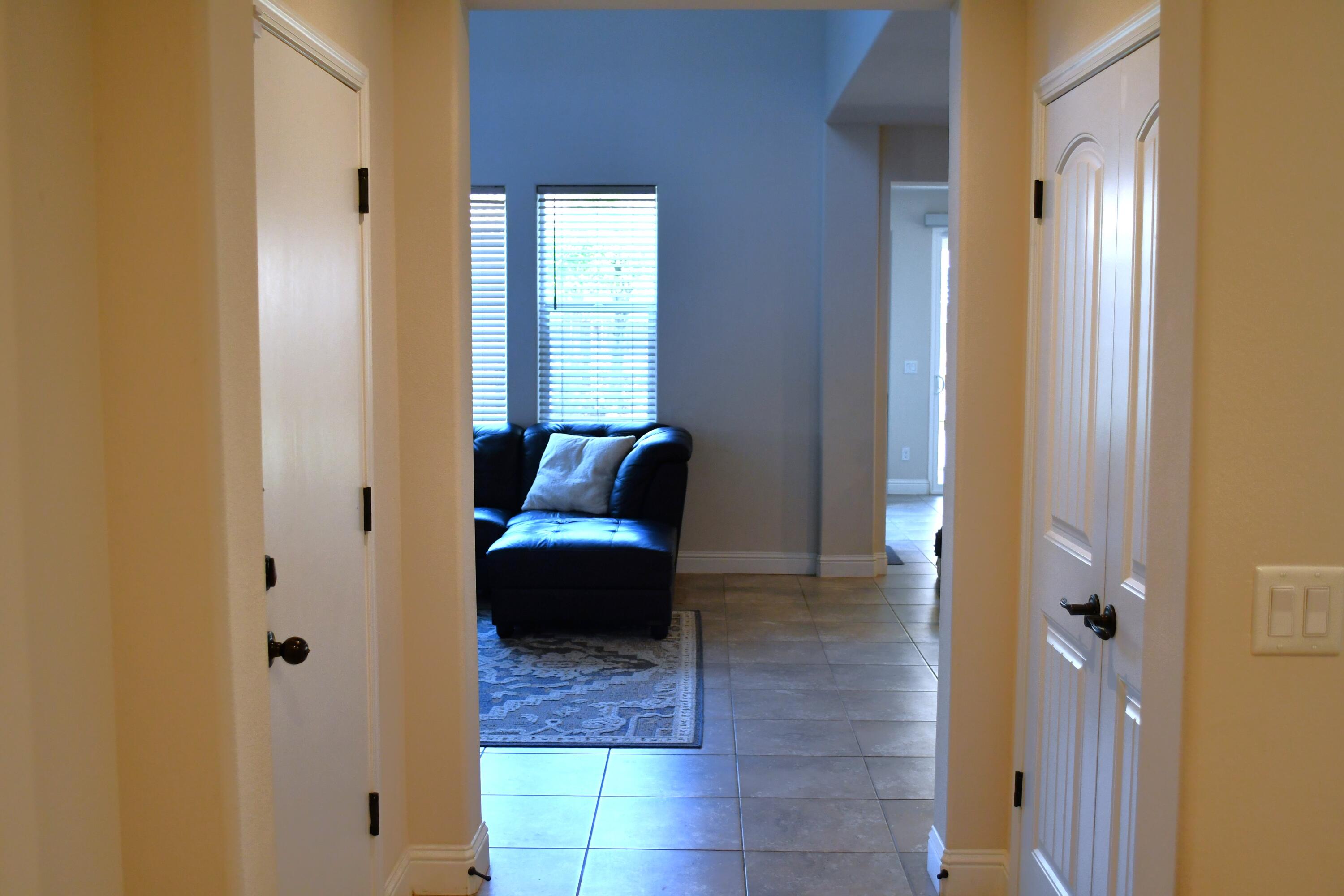 Clovis, California 93619, United States, 4 Bedrooms Bedrooms, ,3 BathroomsBathrooms,Residential,Pending,107622