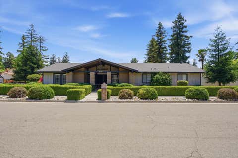 Photo of 445 E Chevy Chase Drive, Tulare, CA 93274 (MLS # 241888)