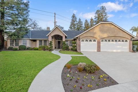 Photo of 2014 S Tommy Court, Visalia, CA 93277 (MLS # 238679)