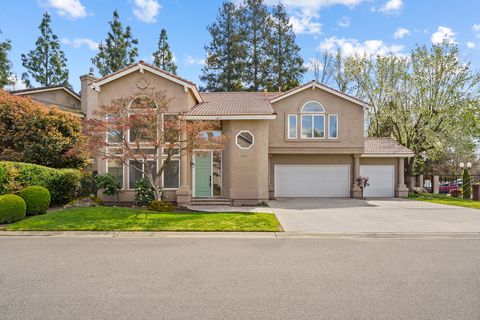 Photo of 2669 E Sean Avenue, Fresno, CA 93720 (MLS # 240367)