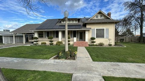 Photo of 234 S D Street, Tulare, CA 93274 (MLS # 239969)