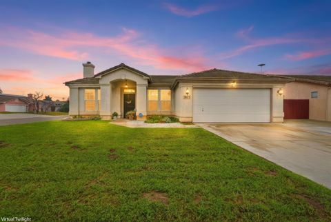 Photo of 1865 W Wall Avenue, Porterville, CA 93257 (MLS # 239206)