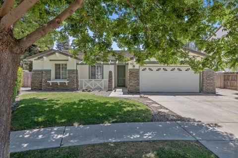 Photo of 4125 W Harold, Visalia, CA 93291 (MLS # 242357)