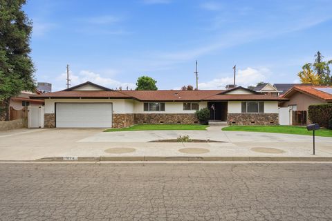 Photo of 273 E Gannon Drive, Tulare, CA 93274 (MLS # 238680)