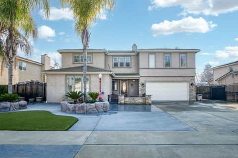 Photo of 5733 W Babcock Avenue, Visalia, CA 93291 (MLS # 239432)
