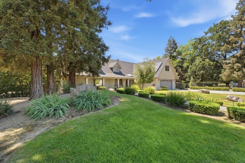 Photo of 2183 N Linwood Street, Visalia, CA 93291 (MLS # 242645)