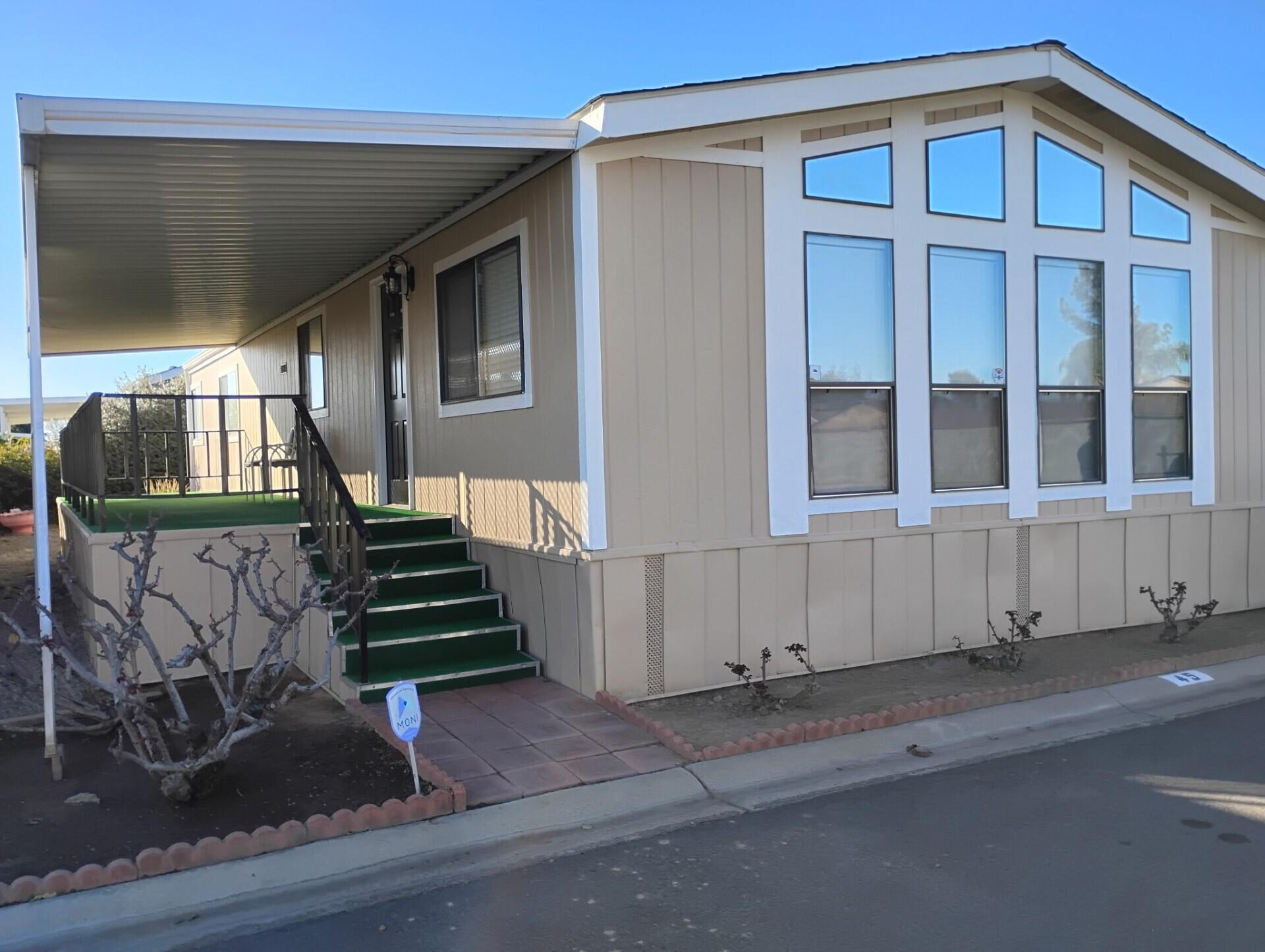 Fresno, California 93722, United States, 2 Bedrooms Bedrooms, ,2 BathroomsBathrooms,Residential,Pending,5984