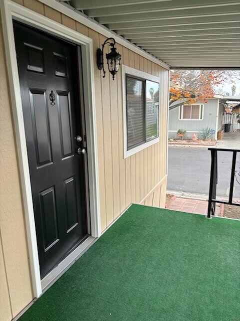 Fresno, California 93722, United States, 2 Bedrooms Bedrooms, ,2 BathroomsBathrooms,Residential,Pending,5984