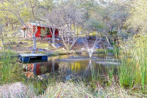 Photo of 44879 Dinely Drive, Three Rivers, CA 93271 (MLS # 241113)