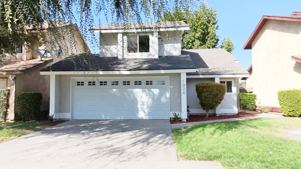 Photo of 1026 E Babcock Avenue, Visalia, CA 93292 (MLS # 243892)