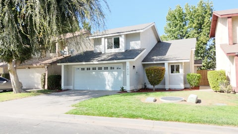 Photo of 1026 E Babcock Avenue, Visalia, CA 93292 (MLS # 243892)