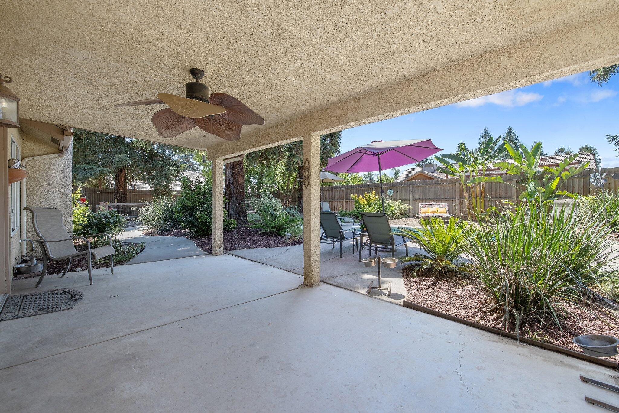 Visalia, California 93292, United States, 3 Bedrooms Bedrooms, ,2 BathroomsBathrooms,Residential,Pending,151423