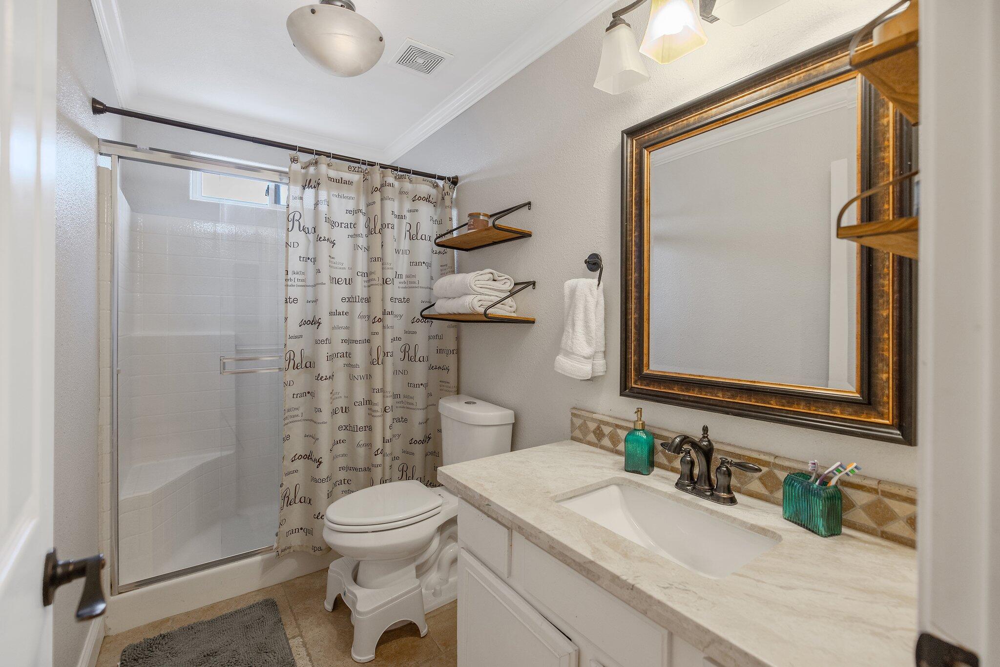 Visalia, California 93292, United States, 3 Bedrooms Bedrooms, ,2 BathroomsBathrooms,Residential,Pending,151423