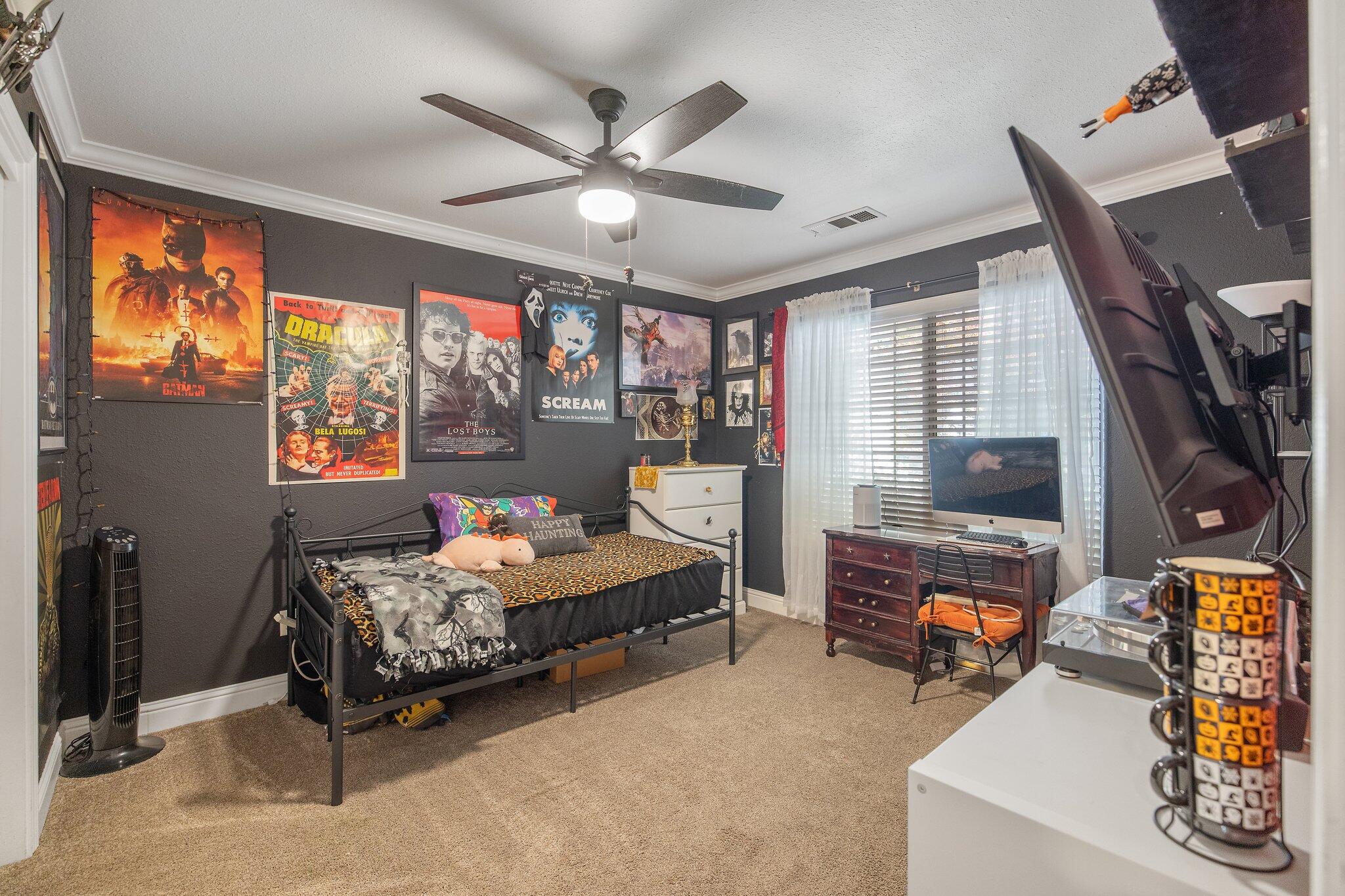 Visalia, California 93292, United States, 3 Bedrooms Bedrooms, ,2 BathroomsBathrooms,Residential,Pending,151423