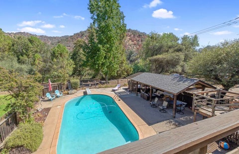 Photo of 42794 Kaweah River Drive, Three Rivers, CA 93271 (MLS # 243545)