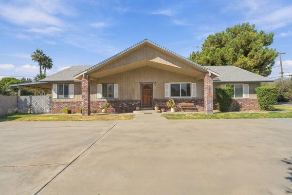 2143 LINDA VISTA AVE, PORTERVILLE, CA 93257 - Image 9bccf1a0ccfcaf30dd2eabf85c7c5d7c/1990565128