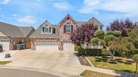 Photo of 985 Black Rock Court, Tulare, CA 93274 (MLS # 241757)
