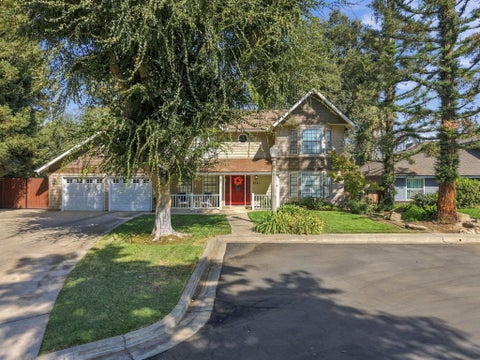 Photo of 5644 W Walnut Avenue, Visalia, CA 93277 (MLS # 244610)