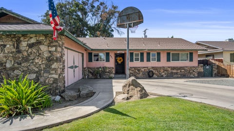 Photo of 221 N Beverly Street, Porterville, CA 93257 (MLS # 244180)