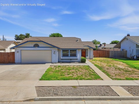 Photo of 927 Elderwood Lane, Lemoore, CA 93245 (MLS # 243081)