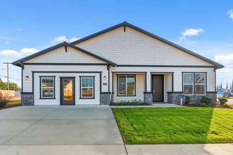 Photo of 314 Windsor Street, Exeter, CA 93221 (MLS # 232651)