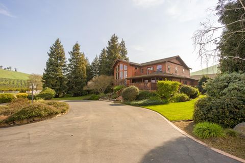 Photo of 24211 Johns Drive, Porterville, CA 93257 (MLS # 240000)