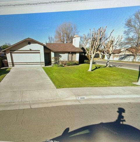 Photo of 3600 Fiesta Avenue, Bakersfield, CA 93313 (MLS # 242285)