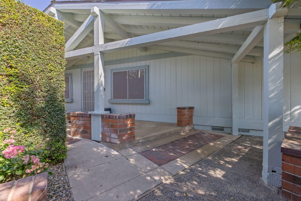 Photo of 4641 S Terrace Street, Visalia, CA 93277 (MLS # 241399)