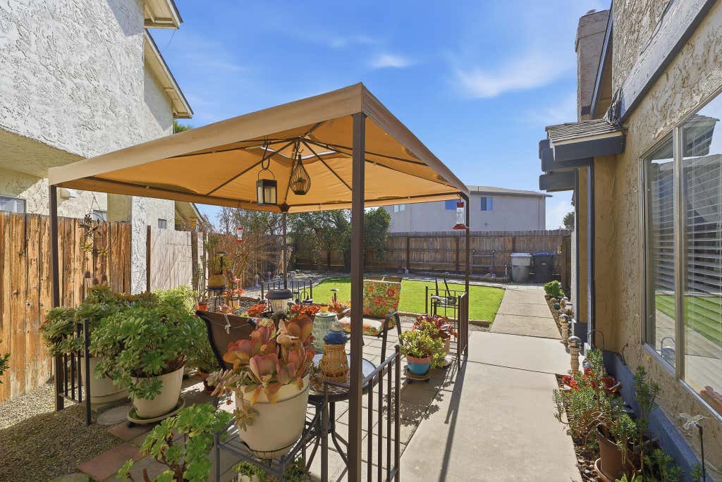 Photo of 1205 E Ferguson Avenue, Visalia, CA 93292 (MLS # 241837)